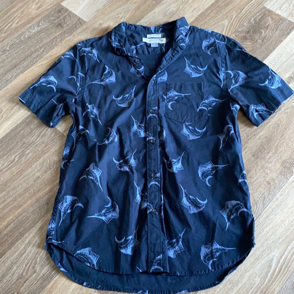 Medium men’s old navy slim fit button down